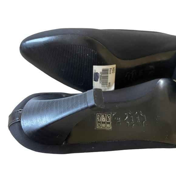 NWT Dressbarn Black Heels size 6 neoprene material no flaws - Picture 5 of 8